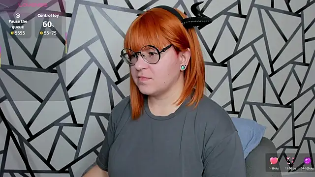 Snapshot of Michelle_Wilsson chatting on October 20, 2025, 7:20 am Michelle Wilsson online show from October 20, 2025, 7:20 am