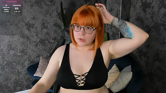 Snapshot of Michelle_Wilsson chatting on October 23, 2025, 6:13 am Michelle Wilsson online show from October 23, 2025, 6:13 am