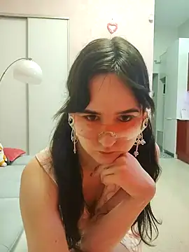 Snapshot of BerryDiva chatting on February 26, 2026, 9:25 pm BerryDiva online show from February 26, 2026, 9:25 pm