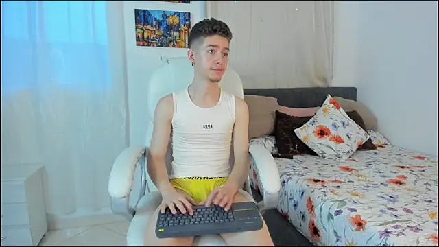 Snapshot of ThiagooJames chatting on October 22, 2025, 10:42 pm ThiagooJames online show from October 22, 2025, 10:42 pm