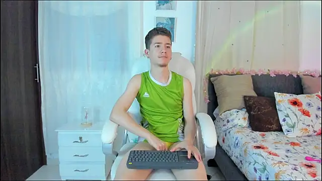 Snapshot of ThiagooJames chatting on November 3, 2025, 3:41 am ThiagooJames online show from November 3, 2025, 3:41 am