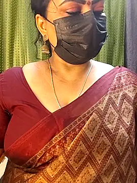 honey-flower online show from January 6, 2026, 7:39 pm