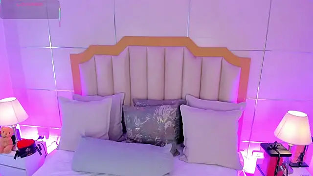 Snapshot of MaddieParker chatting on February 13, 2026, 7:32 pm MaddieParker online show from February 13, 2026, 7:32 pm