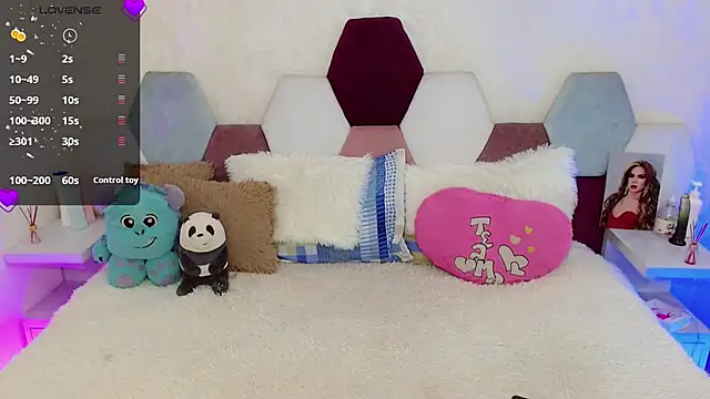 kushina uzumaki75 online show from September 17, 2025, 3:41 am