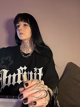 Seductively4 20 online show from May 4, 2026, 4:47 pm