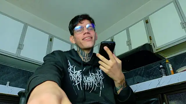 david huge online show from February 20, 2026, 3:36 am