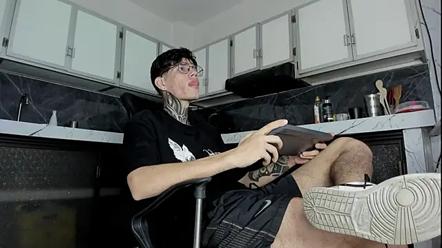 david huge online show from February 21, 2026, 11:50 pm