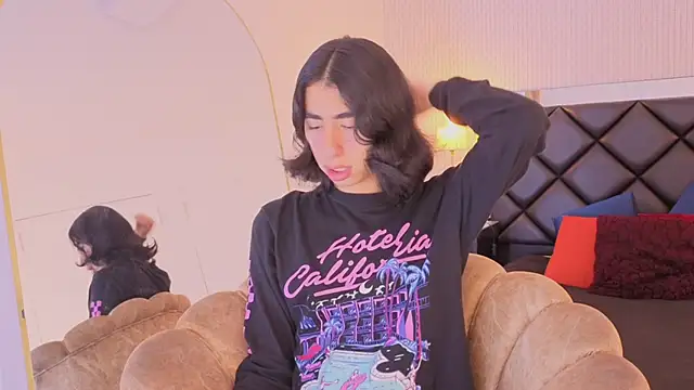 Snapshot of ryo_light chatting on February 26, 2026, 4:00 am ryo light online show from February 26, 2026, 4:00 am