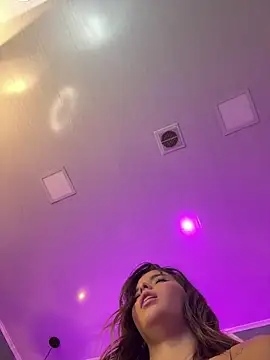 bianca vega  online show from April 11, 2026, 11:36 am