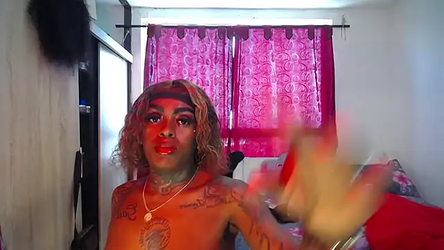 Snapshot of pink_7777 chatting on February 16, 2026, 5:20 pm pink 7777 online show from February 16, 2026, 5:20 pm