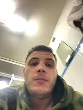 Snapshot of kisspussy1993 chatting on November 12, 2025, 6:03 am kisspussy1993 online show from November 12, 2025, 6:03 am