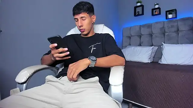 Snapshot of Juan_zabala chatting on September 28, 2025, 2:44 pm Juan zabala online show from September 28, 2025, 2:44 pm