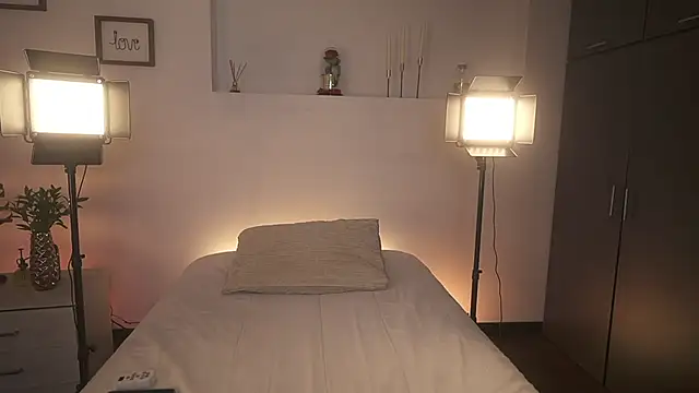 Snapshot of ximena_cortez_03 chatting on February 2, 2026, 10:08 pm ximena cortez 03 online show from February 2, 2026, 10:08 pm