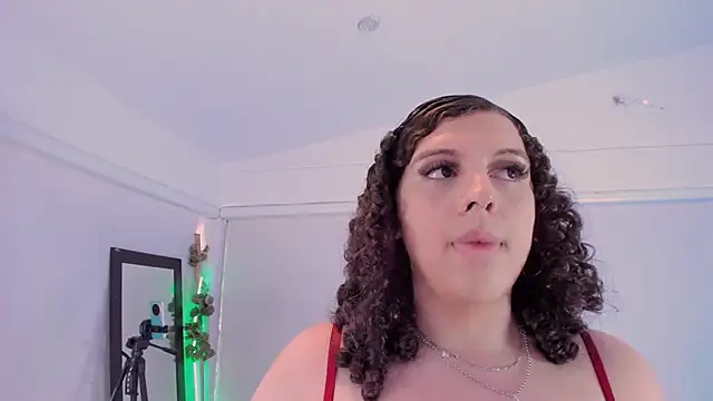 catleya noire online show from November 26, 2025, 7:59 pm