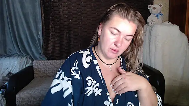 Snapshot of NikaSkylink chatting on October 22, 2025, 4:02 am NikaSkylink online show from October 22, 2025, 4:02 am