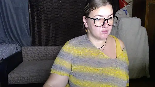 Snapshot of NikaSkylink chatting on November 6, 2025, 3:51 am NikaSkylink online show from November 6, 2025, 3:51 am