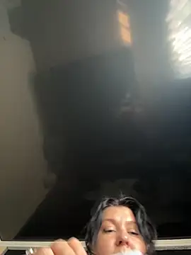 Liza Will online show from September 17, 2025, 10:17 am