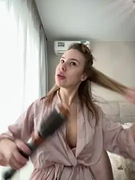 Snapshot of Ashley_Roys chatting on March 22, 2026, 9:23 am Ashley Roys online show from March 22, 2026, 9:23 am