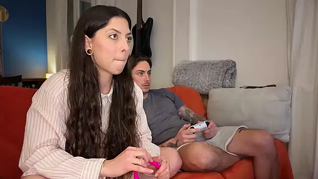 Snapshot of Airelle chatting on January 11, 2026, 5:51 pm Airelle online show from January 11, 2026, 5:51 pm