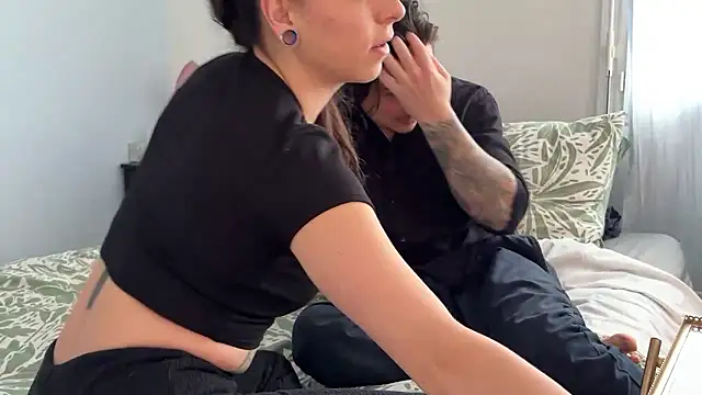 Snapshot of Airelle chatting on February 14, 2026, 10:23 am Airelle online show from February 14, 2026, 10:23 am