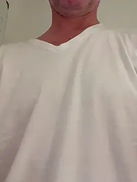 Woodchip online show from November 2, 2025, 9:00 am