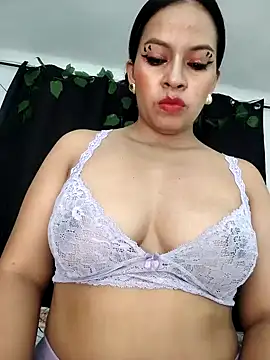 AntonelaMorriz online show from April 8, 2026, 8:03 am