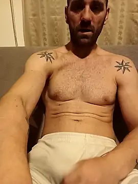 Snapshot of YzabellFabioo chatting on February 24, 2026, 11:58 pm YzabellFabioo online show from February 24, 2026, 11:58 pm