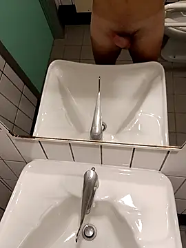 Snapshot of losteccafisso chatting on January 19, 2026, 1:04 pm losteccafisso online show from January 19, 2026, 1:04 pm