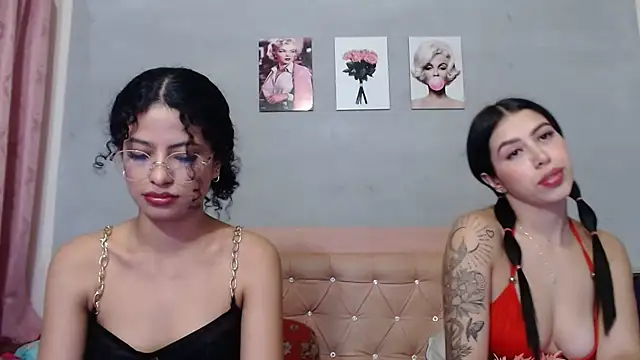 Adut Akech online show from September 20, 2025, 3:02 pm