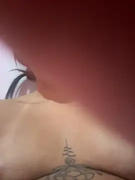 Snapshot of ninfetinha20 chatting on February 5, 2026, 5:01 am ninfetinha20 online show from February 5, 2026, 5:01 am