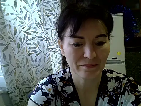 Snapshot of Krystal_82 chatting on January 10, 2026, 9:11 am Krystal 82 online show from January 10, 2026, 9:11 am