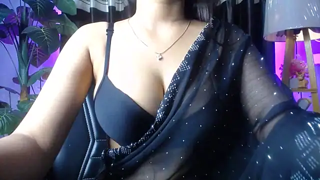 kiara 1122 online show from May 25, 2026, 9:21 pm