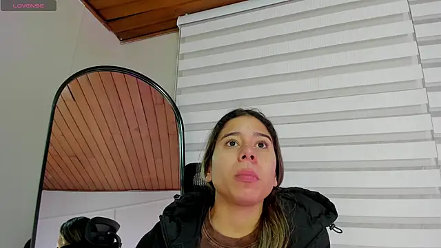 Snapshot of Rachell_criss chatting on December 21, 2025, 4:08 am Rachell criss online show from December 21, 2025, 4:08 am