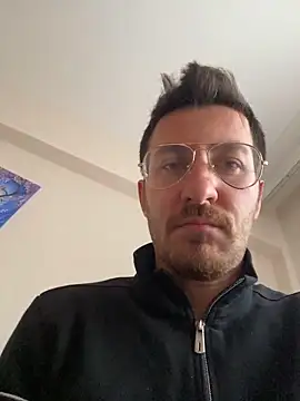 Snapshot of emredenizz07 chatting on December 15, 2025, 6:28 am emredenizz07 online show from December 15, 2025, 6:28 am