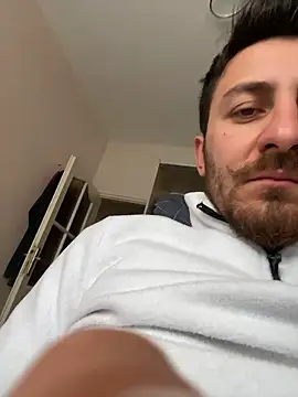 Snapshot of emredenizz07 chatting on January 18, 2026, 1:37 pm emredenizz07 online show from January 18, 2026, 1:37 pm