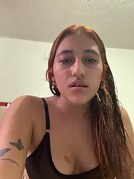 Snapshot of Tammys4 chatting on February 5, 2026, 10:25 pm Tammys4 online show from February 5, 2026, 10:25 pm