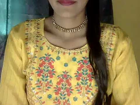 zara Khan0 online show from September 30, 2025, 4:28 am