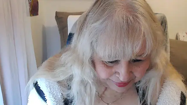 Snapshot of SusiLifeXXX chatting on November 8, 2025, 11:25 pm SusiLifeXXX online show from November 8, 2025, 11:25 pm