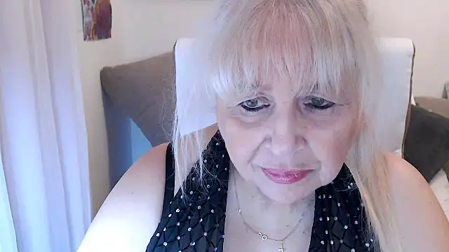 Snapshot of SusiLifeXXX chatting on November 20, 2025, 8:19 pm SusiLifeXXX online show from November 20, 2025, 8:19 pm