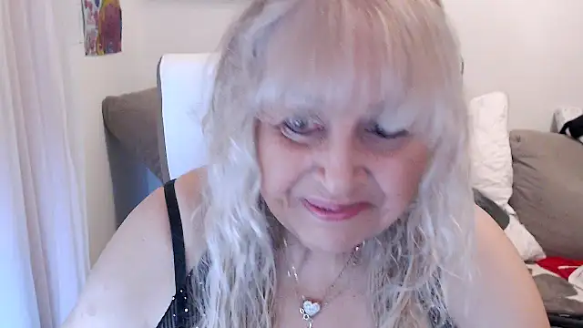 Snapshot of SusiLifeXXX chatting on December 4, 2025, 7:55 pm SusiLifeXXX online show from December 4, 2025, 7:55 pm