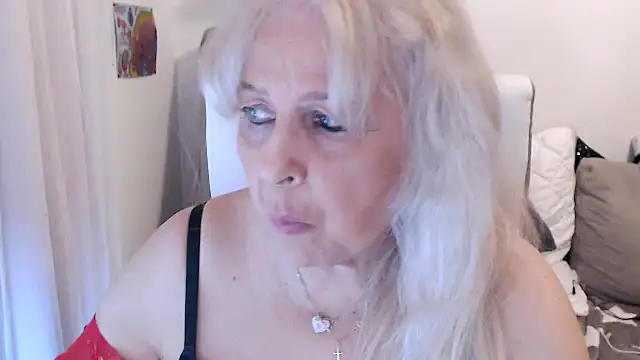 Snapshot of SusiLifeXXX chatting on December 19, 2025, 7:54 pm SusiLifeXXX online show from December 19, 2025, 7:54 pm