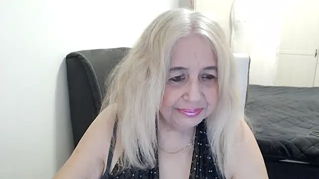 SusiLifeXXX online show from April 15, 2026, 8:09 pm