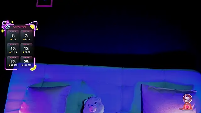 Snapshot of madiixwatson chatting on November 10, 2025, 10:36 am madiixwatson online show from November 10, 2025, 10:36 am