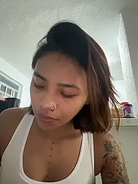 Snapshot of Nia_Desire chatting on January 17, 2026, 5:12 am Nia Desire online show from January 17, 2026, 5:12 am
