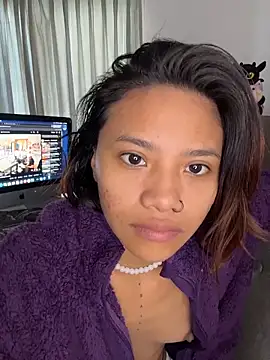 Snapshot of Nia_Desire chatting on February 10, 2026, 2:32 pm Nia Desire online show from February 10, 2026, 2:32 pm