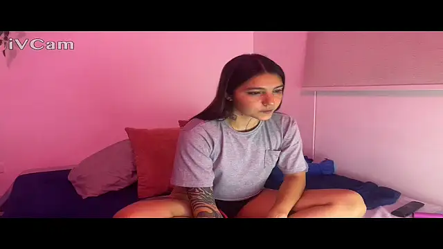 SurpriseMadlicia online show from September 12, 2025, 3:50 am