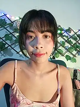 dolliette24 online show from May 26, 2026, 7:43 pm