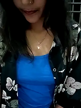 Snapshot of Raj-kumari chatting on November 3, 2025, 4:19 pm Raj-kumari online show from November 3, 2025, 4:19 pm