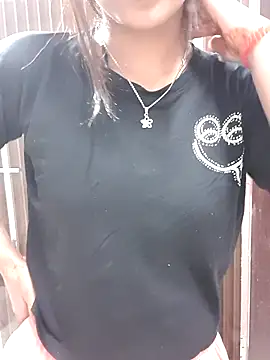 Snapshot of Raj-kumari chatting on November 6, 2025, 3:57 pm Raj-kumari online show from November 6, 2025, 3:57 pm