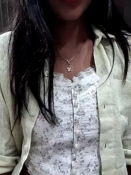 Snapshot of Raj-kumari chatting on November 9, 2025, 4:27 pm Raj-kumari online show from November 9, 2025, 4:27 pm